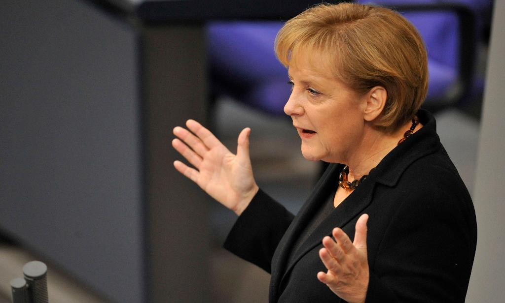 
Förbundskansler Angela Merkels "storkoalition" har nått en uppgörelse om en klimatplan efter veckor av förhandlingar. (Foto: Gero Breloer/AP/TT-arkivbild)