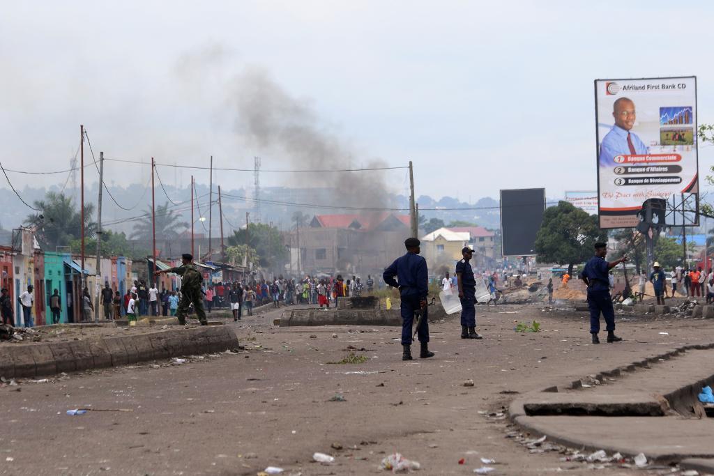 
Under hösten har ett stort antal människor dödats i samband med protester mot den kongolesiske presidenten Joseph Kabila i Kinshasa. (Foto: John Bompengo/AP/TT-arkivbild)