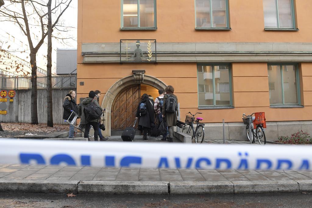Den 33-årige man som misstänks för förberedelse till terrorbrott häktades i dag av tingsrätten.
(Foto: Janerik Henriksson/TT)