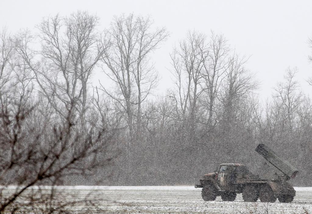 Ukraina genomför en tvådagars militärövning med massiv raketbeskjutning. (Foto: Petr David Josek /AP/TT)
