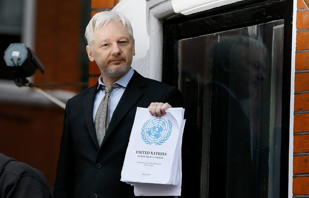 Wikileaksgrundaren Julian Assange offentliggör nu sin redogörelse angående våldtäkten som han är misstänkt för i Sverige. (Foto: Kirsty Wigglesworth/AP/TT-arkivbild)