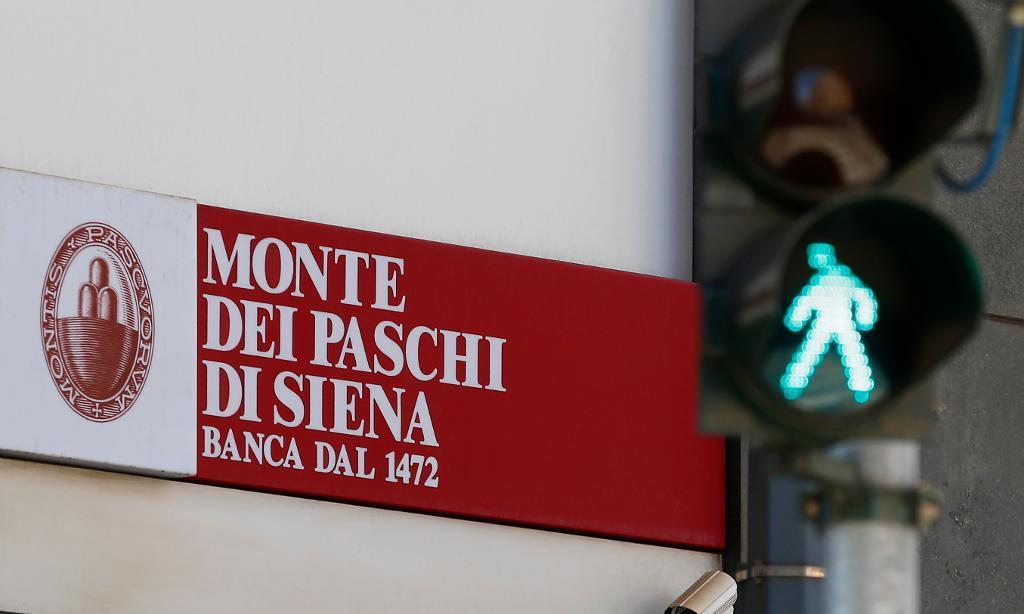 Nyheten om att staten vill försöka rädda krisbanken Monte dei Paschi di Siena fick aktien att ta ett glädjeskutt. (Foto: Antonio Calanni /AP/TT arkivbild)