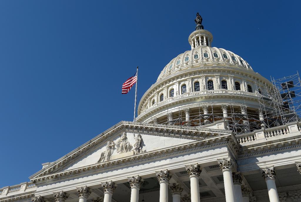 Senaten i USA har röstat igenom förlängda sanktioner mot Iran. Arkivbild. (Foto: Susan Walsh/AP/TT)