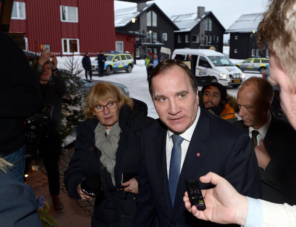 Statsminister Stefan Löfven anländer till Folk och försvars rikskonferens i Sälen.
(Pontus Lundahl/TT)
