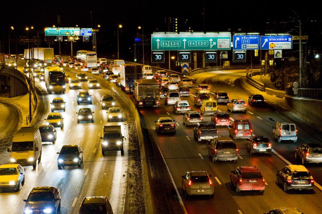 Ökad bekvämlighet i kötrafik är en orsak till att allt fler väljer automatväxel, tror Bil Swedens vd.  (Foto: Christine Olsson / TT)