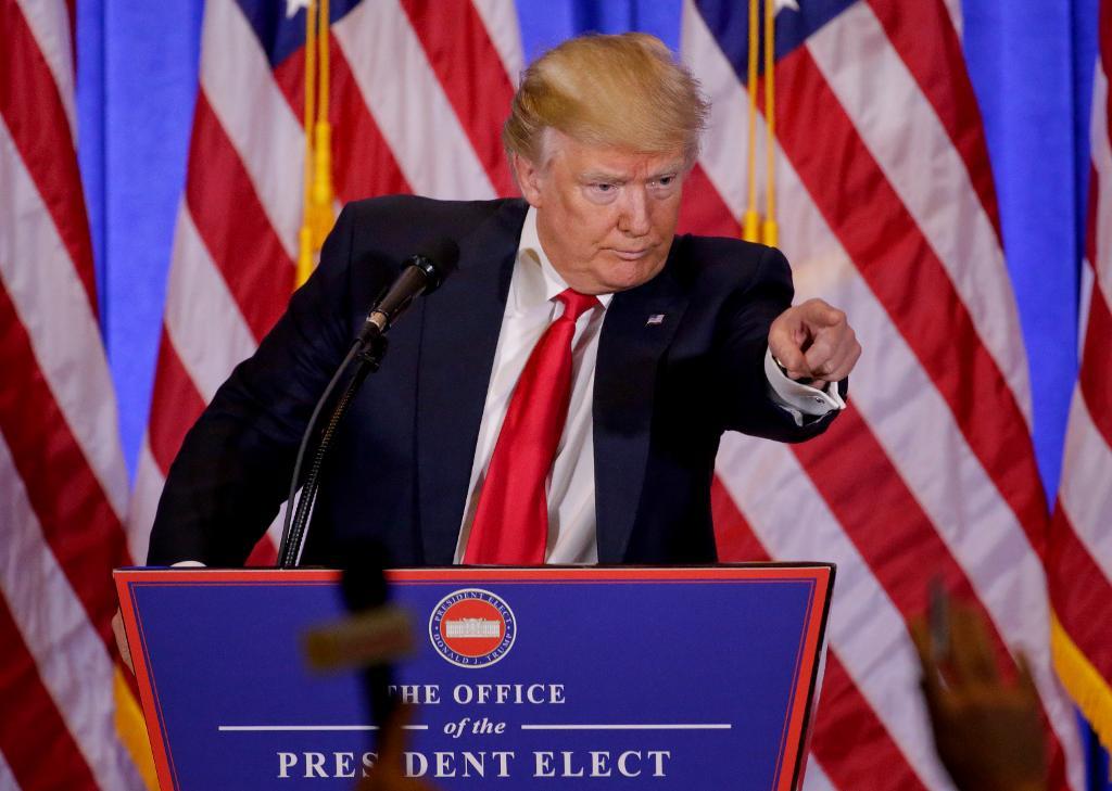 Donald Trump svarade på frågor under en timslång presskonferens.
(Seth Wenig/AP/TT)
