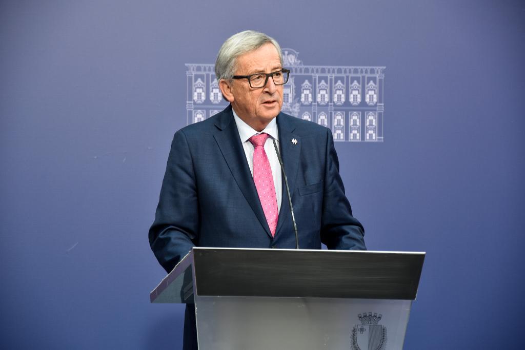 EU-kommissionens ordförande Jean-Claude Juncker lovar att göra vad han kan för att britternas utträdesförhandlingar ska gå så smidigt som möjligt. (Foto: Wiktor Nummelin/TT-arkivbild)