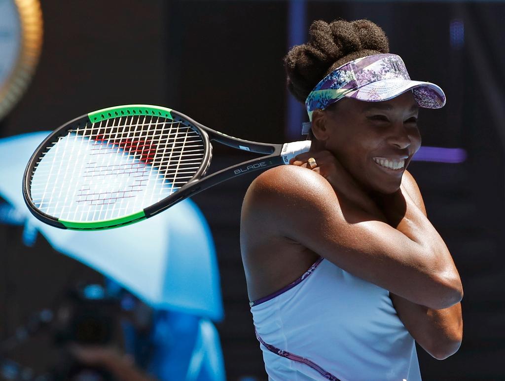 USA:s Venus Williams firar vinsten mot Anastasija Pavljutjenkova. (Foto: Kin Cheung/AP/TT)