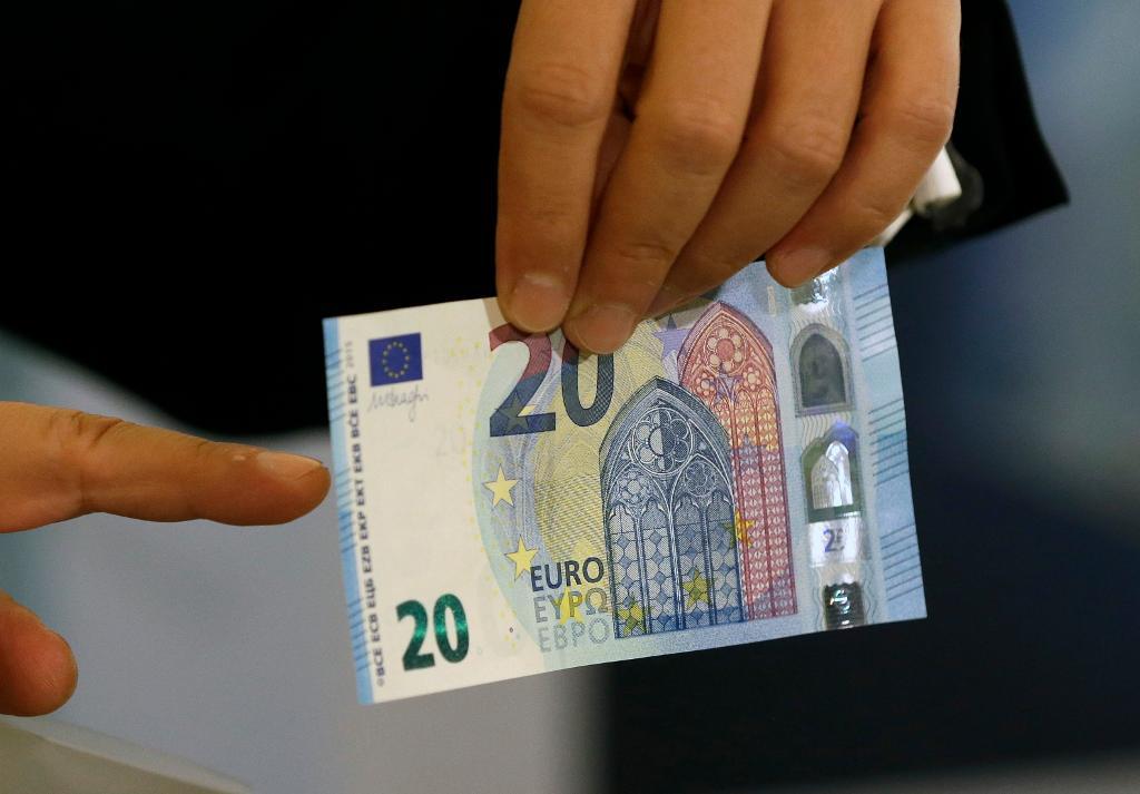 Stabil euro?  (Foto: Thanassis Stavrakis/AP/TT