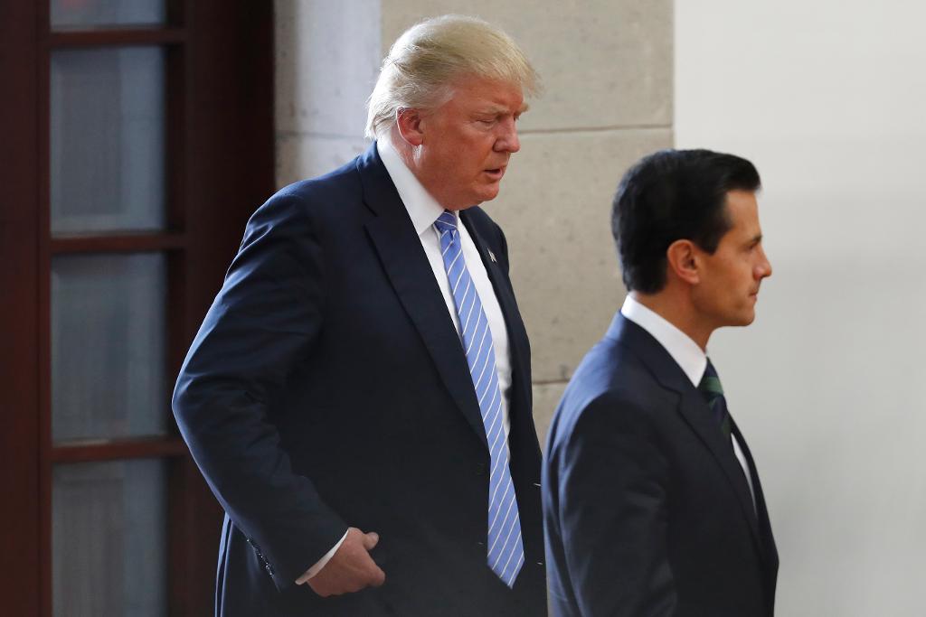 USA:s president Donald Trump och Mexikos president Enrique Peña Nieto. Arkivbild. (Foto: AP/TT)