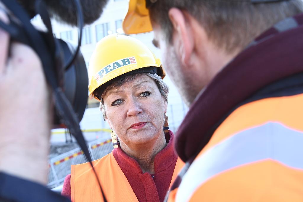 Arbetsmarknadsminister Ylva Johansson vill stärka fackens makt.  Foto: Claudio Bresciani/TT