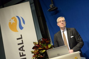 Vattenfalls vd Magnus Hall presenterar företagets delårsrapport under en pressträff. (Foto: Maja Suslin/TT)