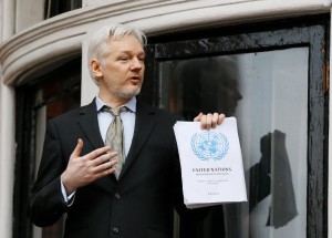 Wikileaks grundare Julian Assange som befinner sig på Ecuadors ambassad. (Foto: Kirsty Wigglesworth /arkivbild)
