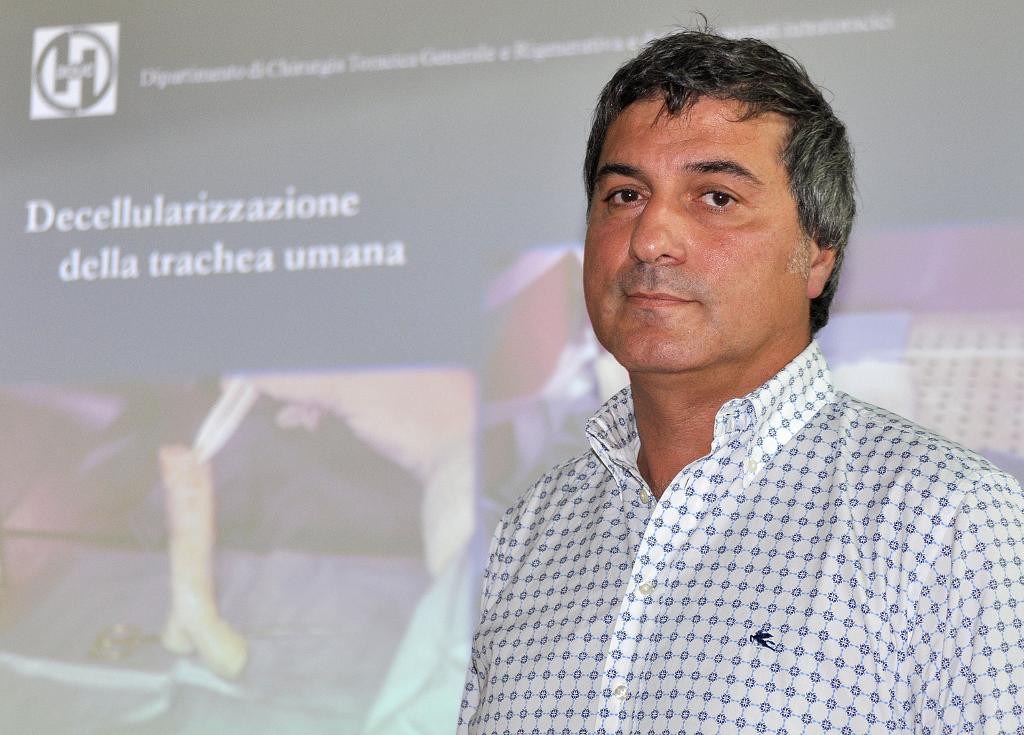 Paolo Macchiarini fick formellt sparken från Karolinska Institutet den 23 mars. Sedan 2010 hade han varit anställt som gästprofessor och forskare och med sin verksamhet orsakat en skandal av internationella mått. (Foto: Lorenzo Galassi)