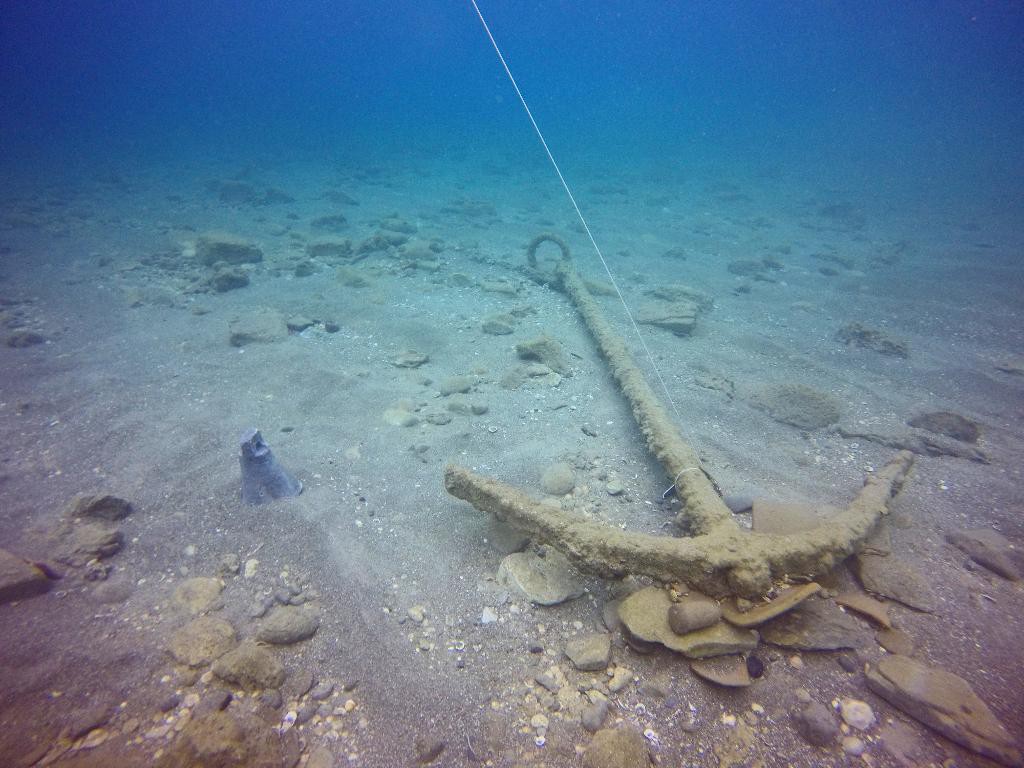 Fartygets järnankare hittades i havet utanför den israeliska hamnstaden Caesarea. (Foto: The Marine Archaeology Unit of the Israel Antiquities Authority)