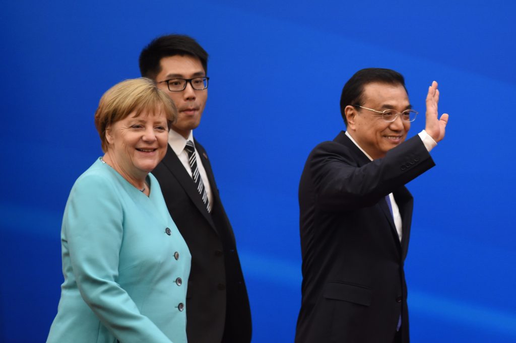 Tysklands förbundskansler Angela Merkel och Kinas premiärminister Li Keqiang i Peking i juni 2016. (Foto: Wang Zhao-Pool/Getty Images)
