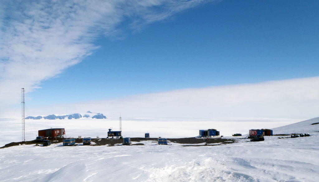 Den svenska forskningsstationen Wasa i Dronning Maud Land, Antarktis. (Foto: Cecilia Selberg)