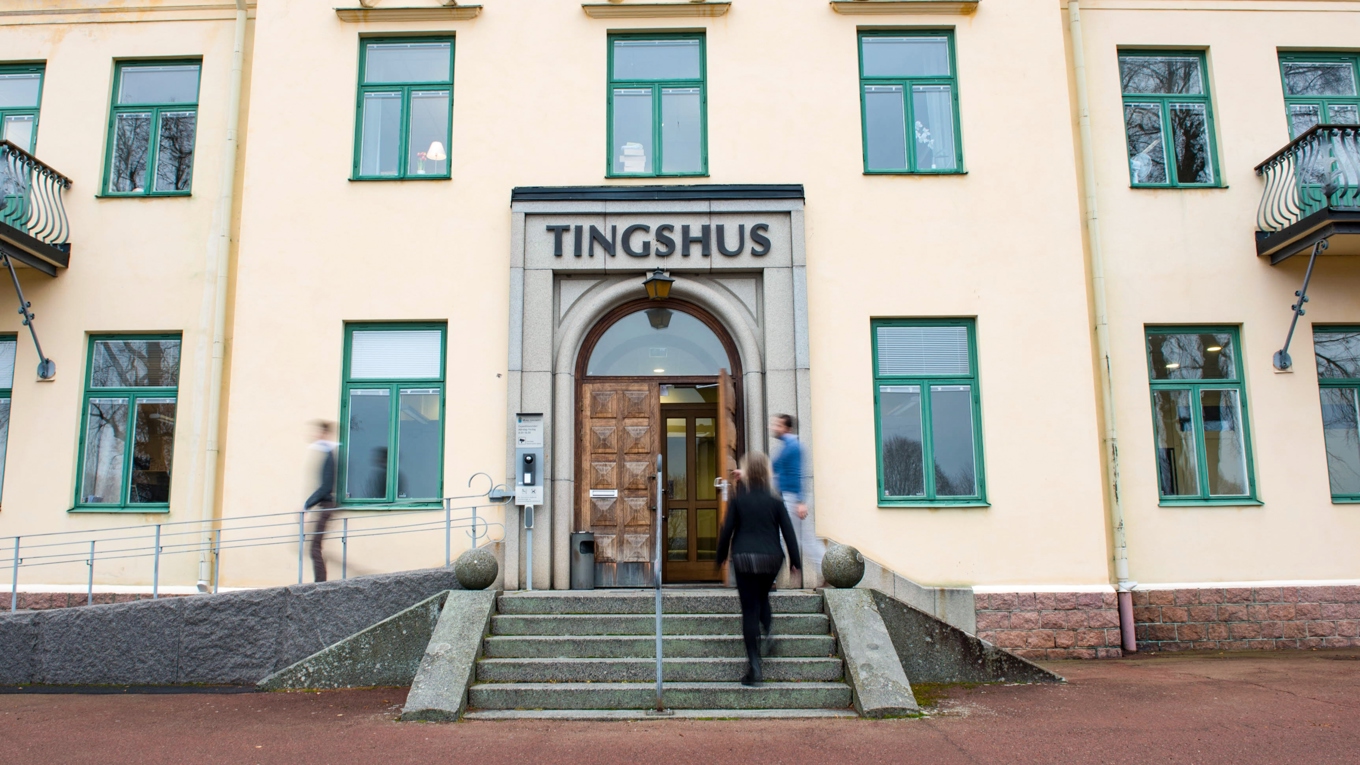 Enligt samtyckeslagen kan sexuella handlingar utan samtycke vara våldtäkt, även utan hot, våld eller utsatt situation. Foto: Sveriges domstolar