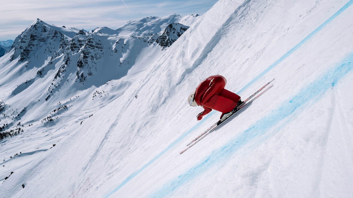 I mars arrangeras VM i hastighetstävlingar utför en backe som lutar 98 procent. Foto: Lous Billy