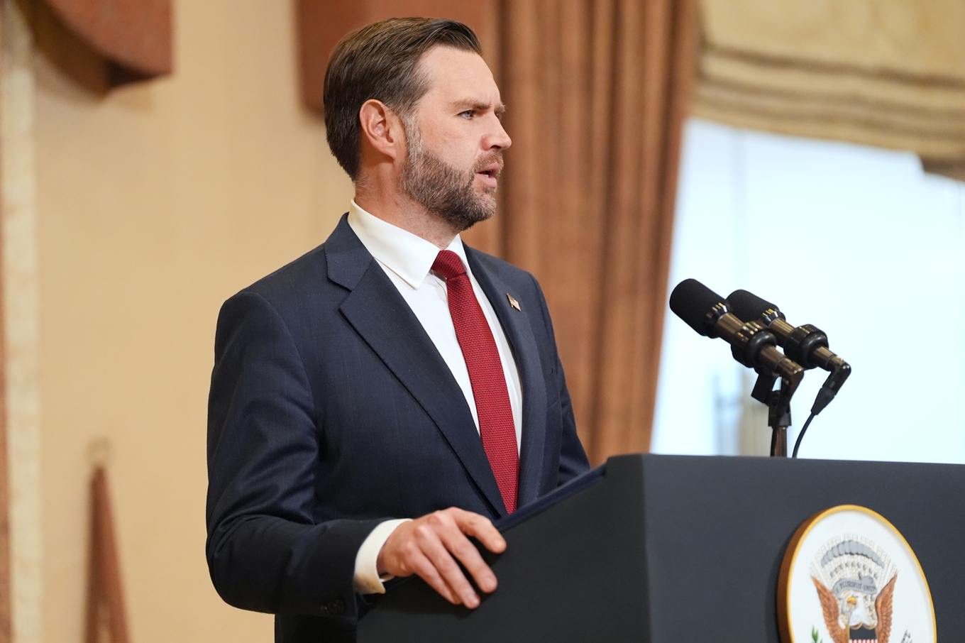 USA:s vicepresident JD Vance under pressträffen i Pakistan. Foto: Jacquelyn Martin/AP/TT