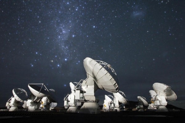 Antennerna på ALMA-observatoriet. (ALMA)
