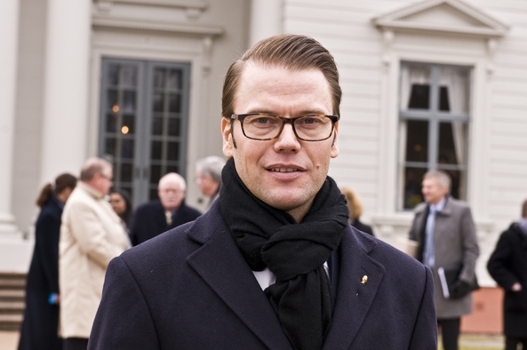 - Fint ställe det här, sade Prins Daniel, som besökte trädgårdsterapin vid Gunnebo slott, i mars 2011. (Foto: Khosro Zabihi/Epoch Times Sverige)
