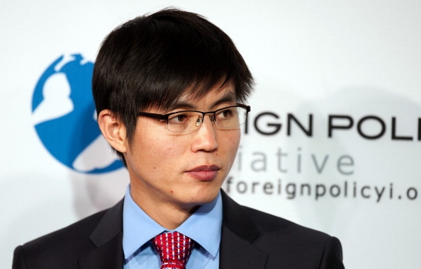 Den fånge som flydde från det nordkoreanska Fångläger nr 14, Shin Dong-Hyuk, talar under en debatt om "Amerikas roll för främjande av demokrati och mänskliga rättigheter" vid 2012 års Foreign Policy Initiative Forum i Washington den 27 november 2012. (Foto: Jim Watson/AFP/Getty Images )