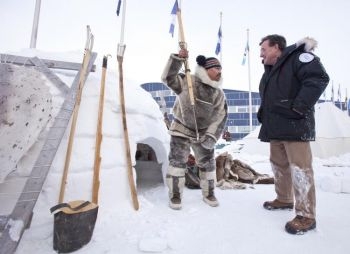 Eskimåerna har traditionellt sett alltid ätit en diet med mycket animaliskt fett (mättat fett) utan negativa hälsokonsekvenser. (Foto: Geoff Robins/AFP/Getty Images)