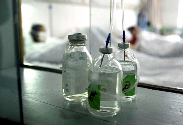 Antibiotikaresistens är ett globalt växande problem. En förklaring är den flitiga användningen av antibiotika. Många bakterier har utvecklat resistens, motståndskraft mot antibiotika, vilket innebär ett hot mot människors hälsa. Inom sjukvården är antibiotika även viktigt vid många behandlingar och operationer. (Foto: AFP/Frederic J Brown)