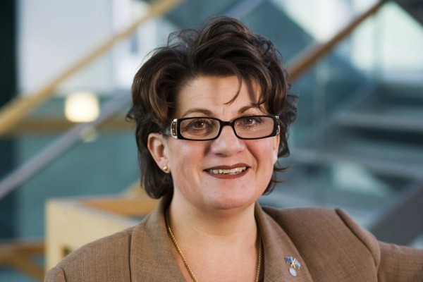 Arbetsförmedlingens generaldirektör Angeles Bermudez-Svankvist får sparken av regeringen. (Foto: Magnus Pehrson)