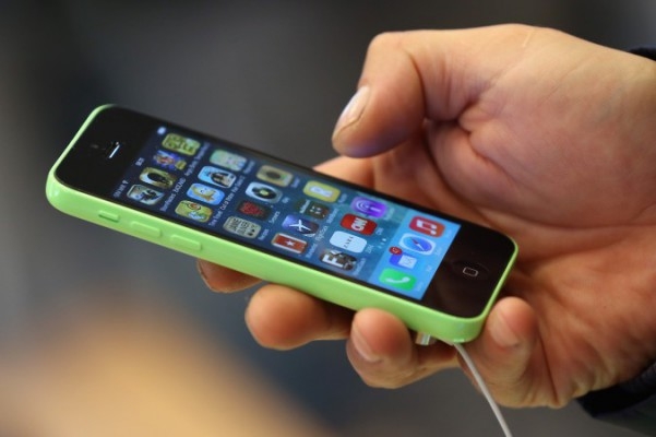 Långvarig exponering för strålning från mobiltelefoner och mobilmaster kan orsaka cancer. (Foto: Sean Gallup/Getty Images)