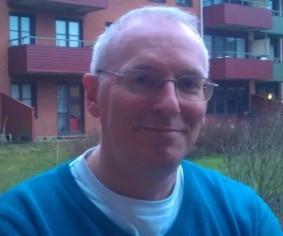 Peder Andersson, 50, systemingenjör, Dalby, Sverige. <p> Jag tror att den analoga radion försvinner inom en snar framtid och att den kommer att ersättas av internetbaserad radio. Jag tror att fler människor kommer att lyssna via sina mobiltelefoner och man kan se sådana processer redan idag i samhället. 
