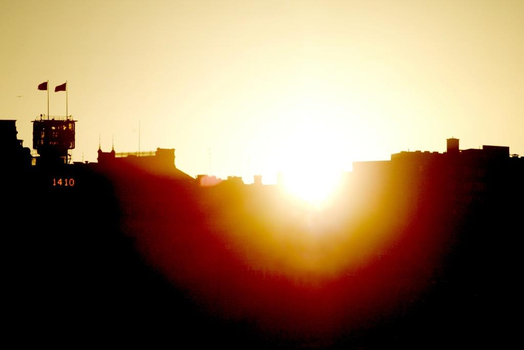 Den som vill se solen i dag får vara snabb. Årets kortaste dag är på ingång(Foto: Henrik Montgomery /TT-arkivbild)