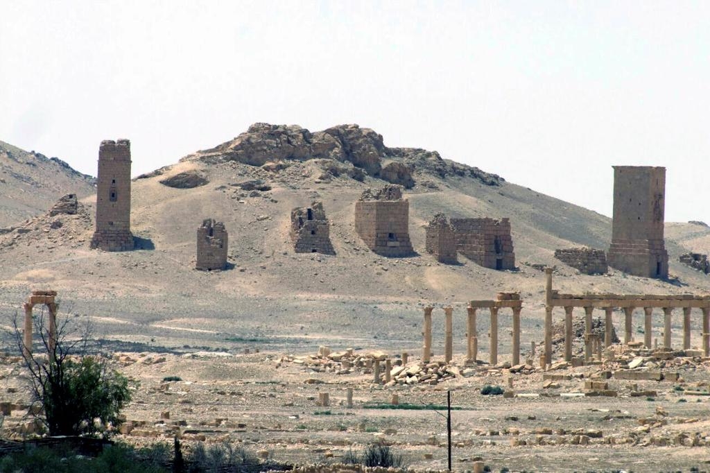Palmyra nordost om Damaskus, med romerska ruiner, är ett av de hårt stridshärjade världsarven. Arkivbilden är från förra året. (Foto: Uncredited)