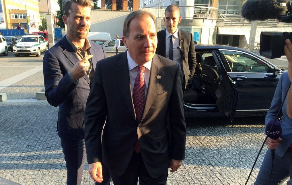Statsminister Stefan Löfven anländer till ett förmöte inför Europeiska rådet i Bratislava. (Foto: Peter Wallberg/TT)