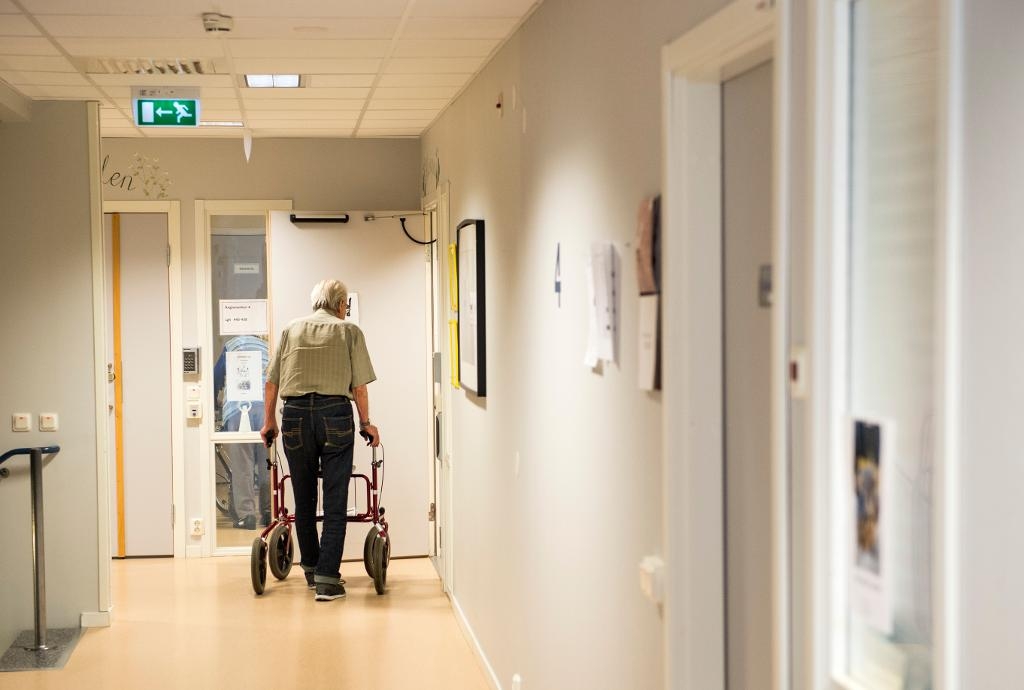 
Många äldre besväras av ensamhet och oro. (Foto: Pontus Lundahl/TT-arkivbild)