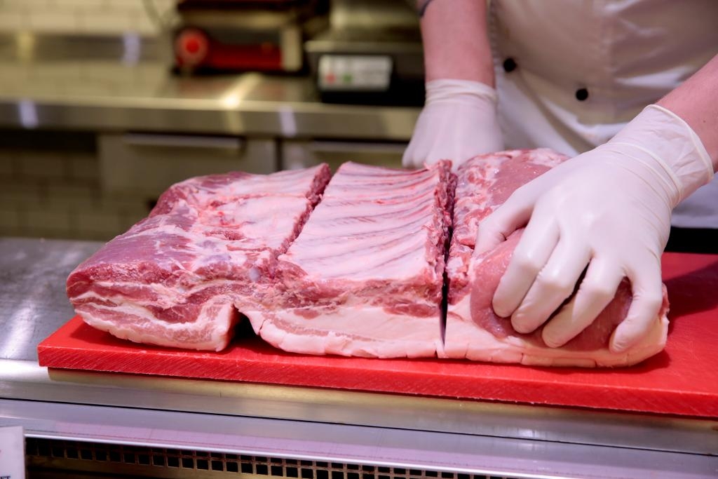 
Svenskarnas hunger efter kött ger mer antibiotika. (Foto: Åserud, Lise-arkivbild)
