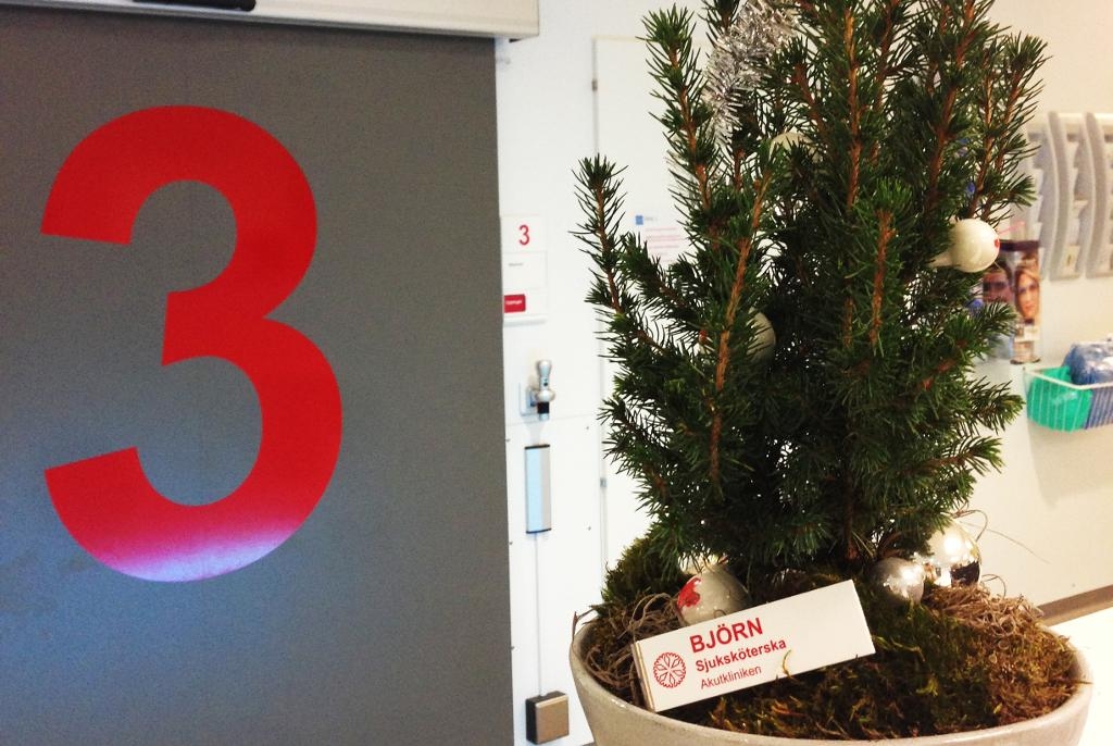 En gnutta julstämning på Linköpings universitetssjukhus akut, där Björn Alexandersson arbetar. (Foto: Björn Alexandersson)