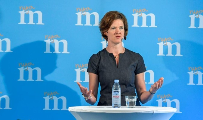 Moderaterna faller i opinionsmätningar.