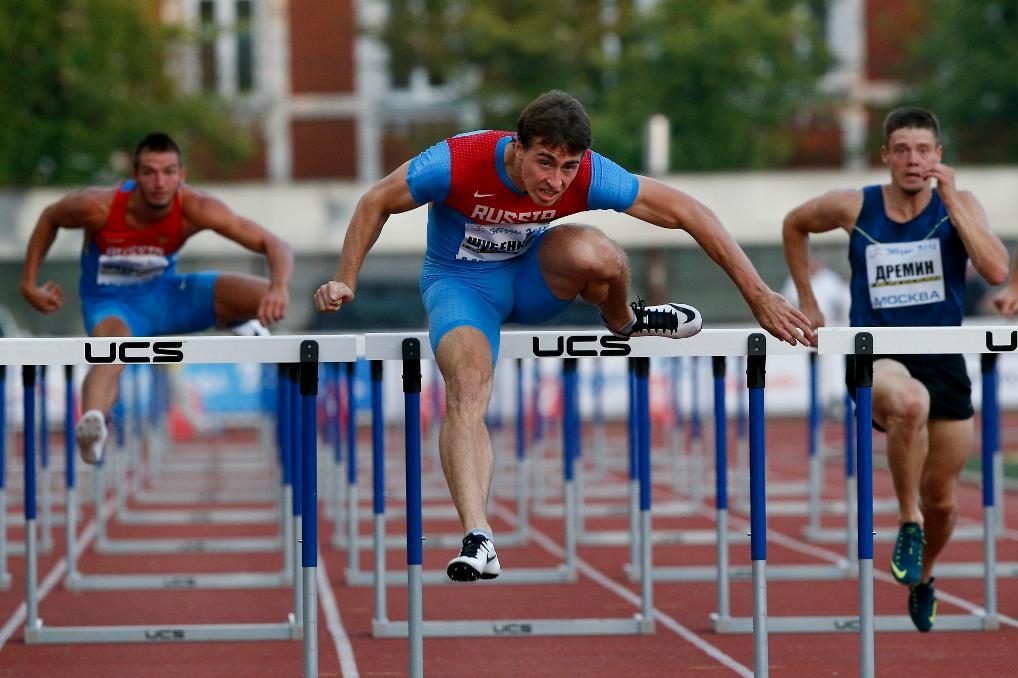 
Tidigare världsmästaren på 110 meter häck, Sergej Sjubenkov, har fått klartecken att tävla i VM i sommar. Foto: Alexander Zemlianitjenko/AP/TT-arkivbild                                            