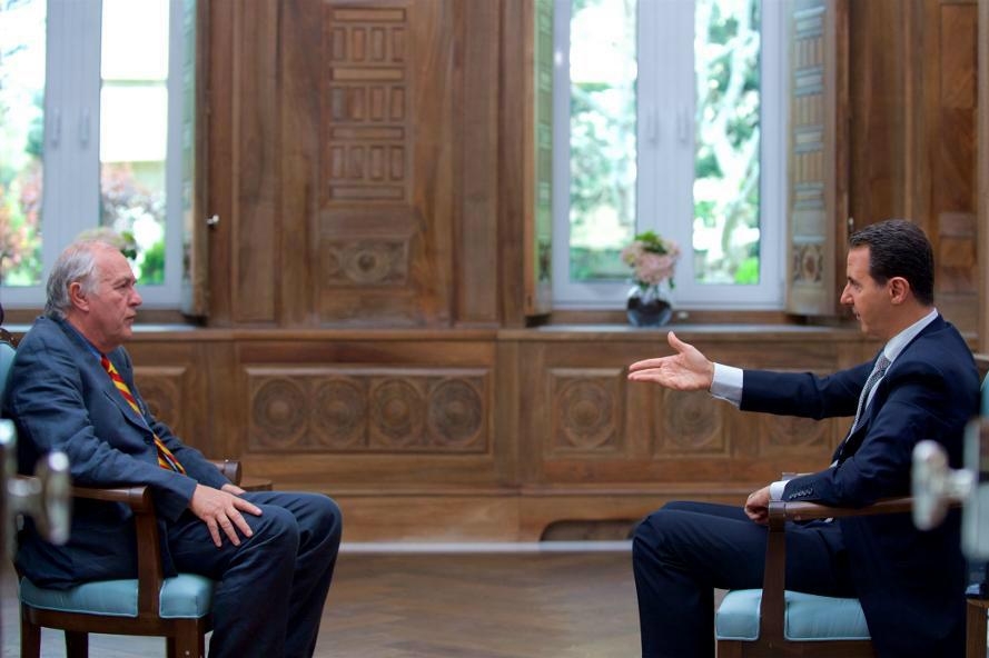 

Syriens president Bashar al-Assad under intervjun med AFP, den första han gett efter det misstänkta kemvapenangreppet mot Khan Sheikhun där över 80 människor, många av dem barn, dödades. Foto: AFP/TT                                                                                        