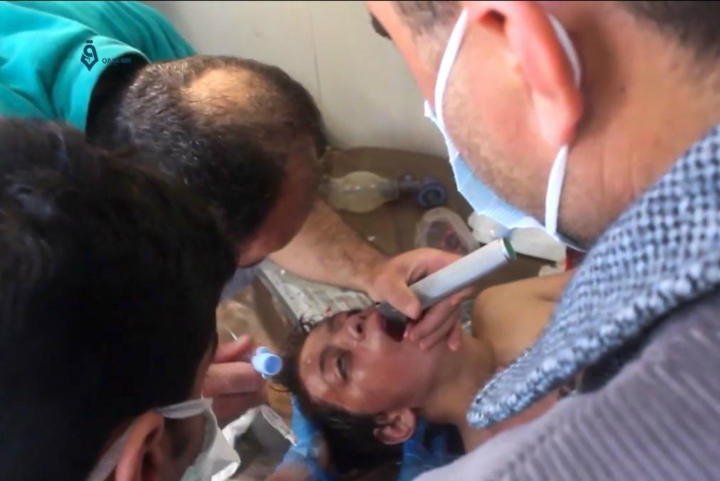 
Över 80 människor, många av dem barn, dödades i den misstänkta kemvapenattacken i Khan Sheikhun i nordvästra Syrien den 4 april. Foto: AP/TT-arkivbild                                            