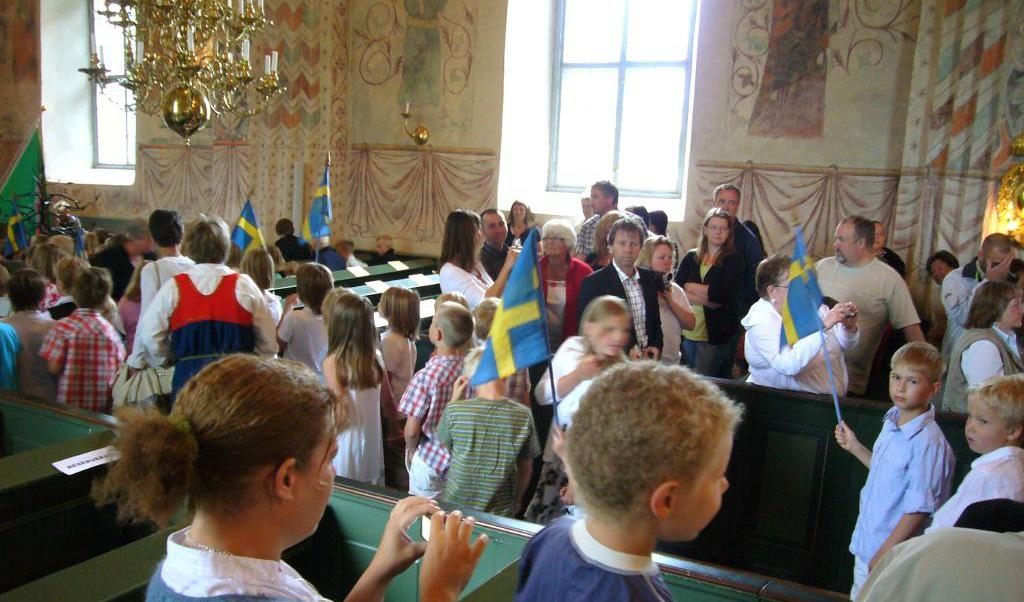 
Skolavslutning i Litslena kyrka utanför Enköping. Foto: TT-arkivbild                                            