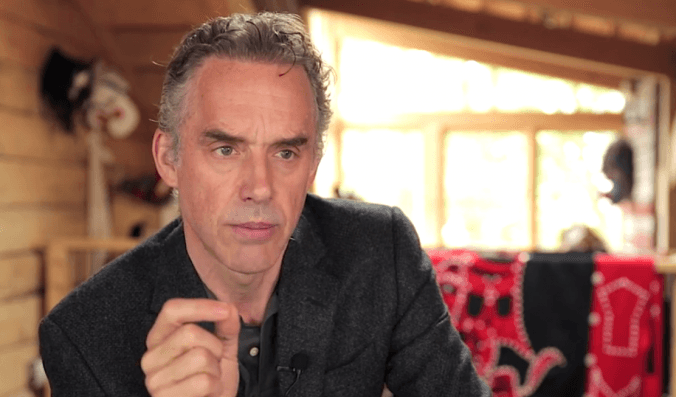 

Jordan Peterson, kanadensisk klinisk psykolog och professor i psykologi, förklarar postmodernismens kommunistiska rötter i en intervju med Epoch Times den 15 juni 2017. Foto: Epoch Times                                                                                        