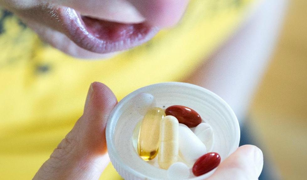 Det finns pengar att spara på samarbete landstingen emellan när det gäller inköp av mediciner, anser Konkurrensverket. Arkivbild. Foto: Gorm Kallestad/NTB/TT