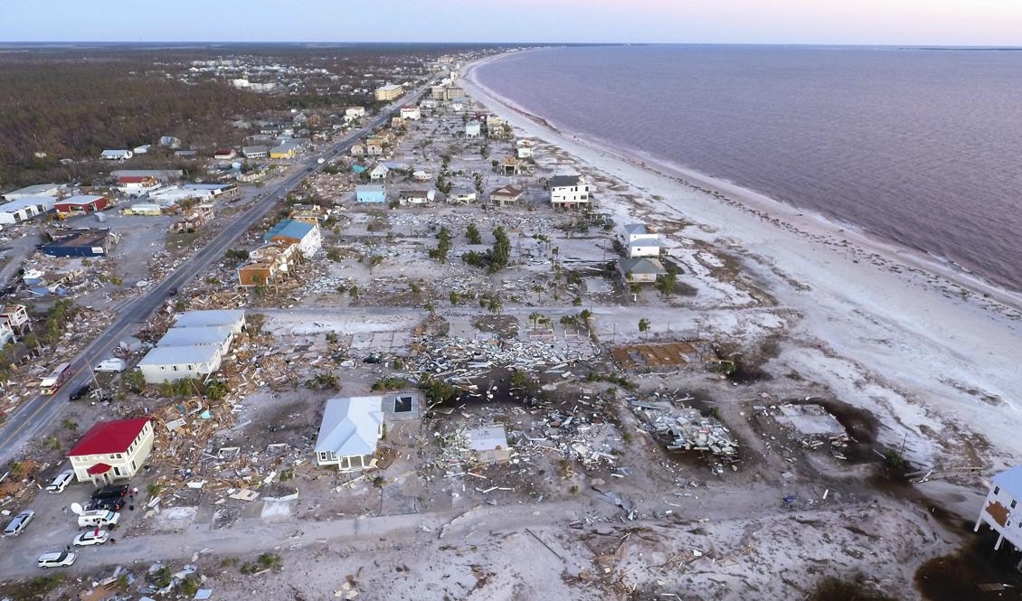 De flesta husen längs stranden i Mexico Beach förstördes helt – men andra klarade sig rätt bra. Foto: David Goldman/TT
