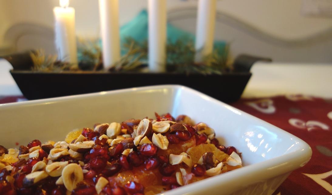 



En fräsch apelsinsallad är god både till den varma maten och till fika eller efterrätt. Foto: Eva Sagerfors                                                                                                                                                                                                