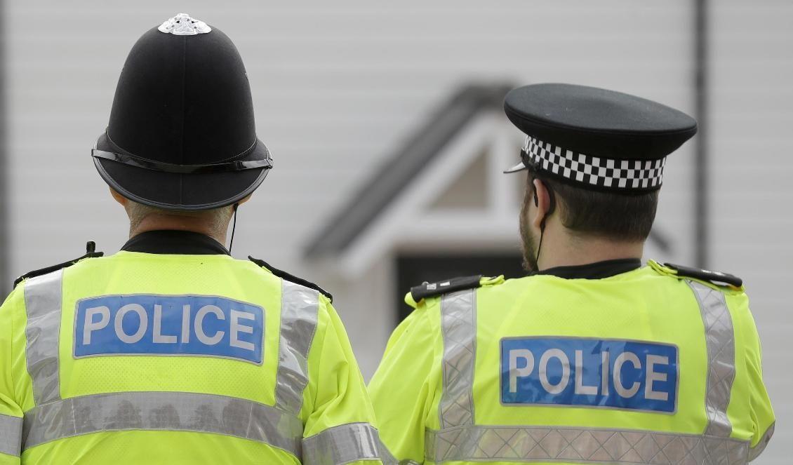 Tre personer skadades vid en knivattack på en tågstation i Manchester i Storbritannien. Foto: Matt Dunham/AP/TT-arkivbild