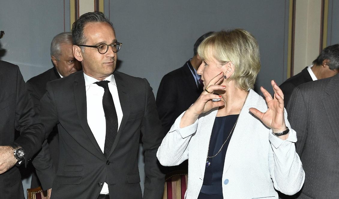 Tysklands utrikesminister Heiko Maas och Margot Wallström (S) under tisdagens internationella ministermöte i Stockholm. Foto: Claudio Bresciani/TT