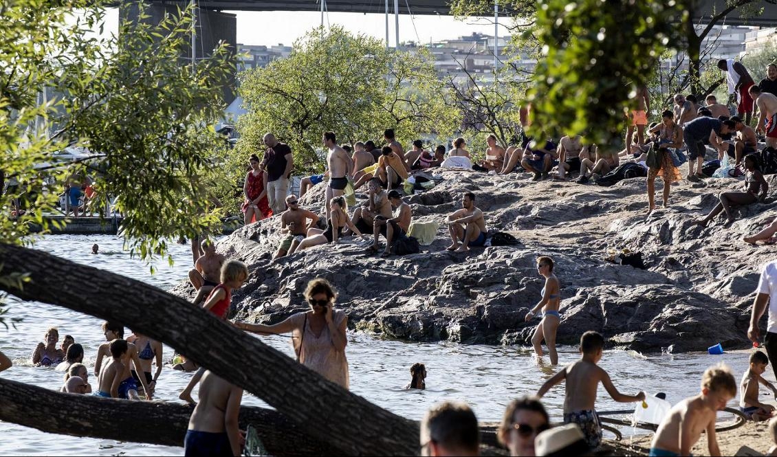 När värmen stiger i vattnet ökar även tillväxten av kolerabakterien vibrio cholerae. Foto: Christine Olsson/TT